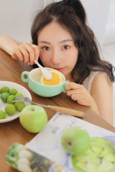 韩国《女教师》在线播放